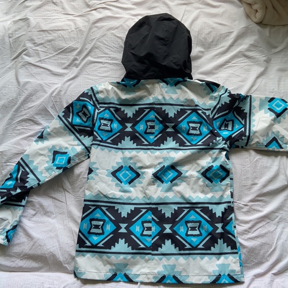 NWT Girls Resolve Reflective Rain Jacket - Picture 6 of 8